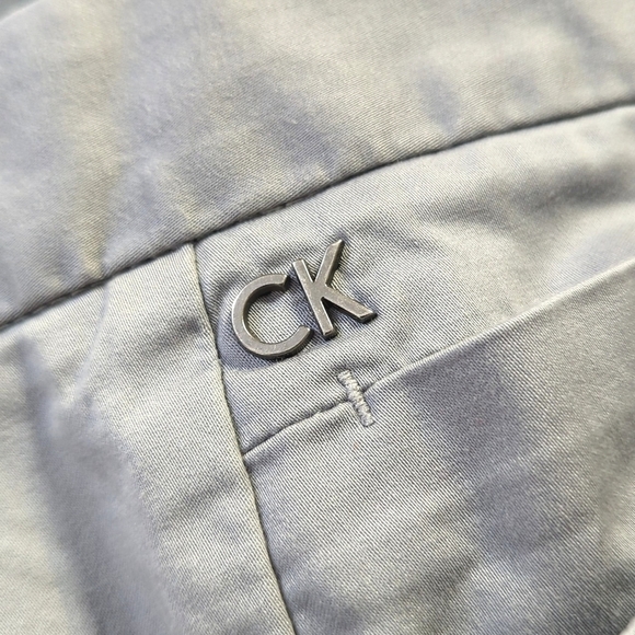Calvin Klein Men's Body Fit Stretch Gray Pants Size 40x32 - Picture 5 of 12